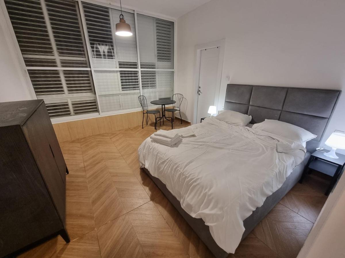 Appartement הברון Baron à Rishon Leziyyon Extérieur photo